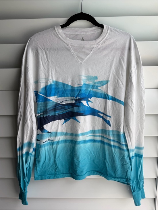Disney Tops - Avatar long sleeve shirt